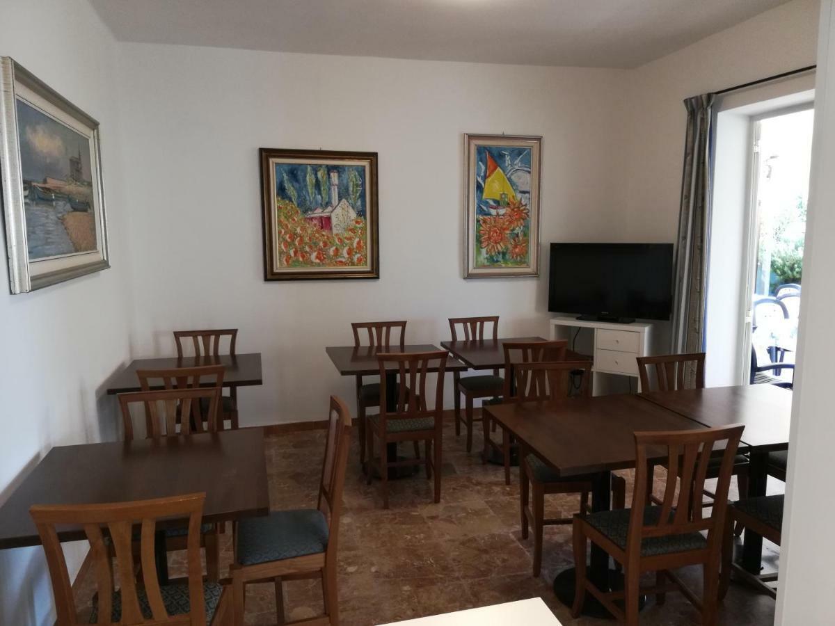 Hotel Elena Garnì